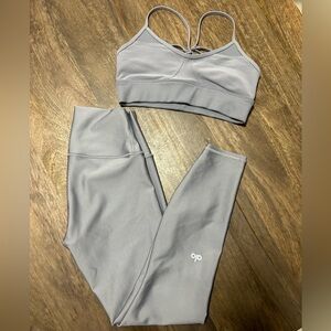 Alo Yoga Fog Set XS